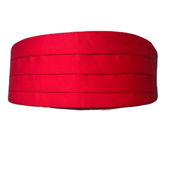 Red Cummerbund - Picture 1 of 3